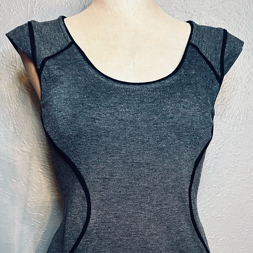 Express Bodycon Scoop Neck Cap Sleeve Dress Size 6